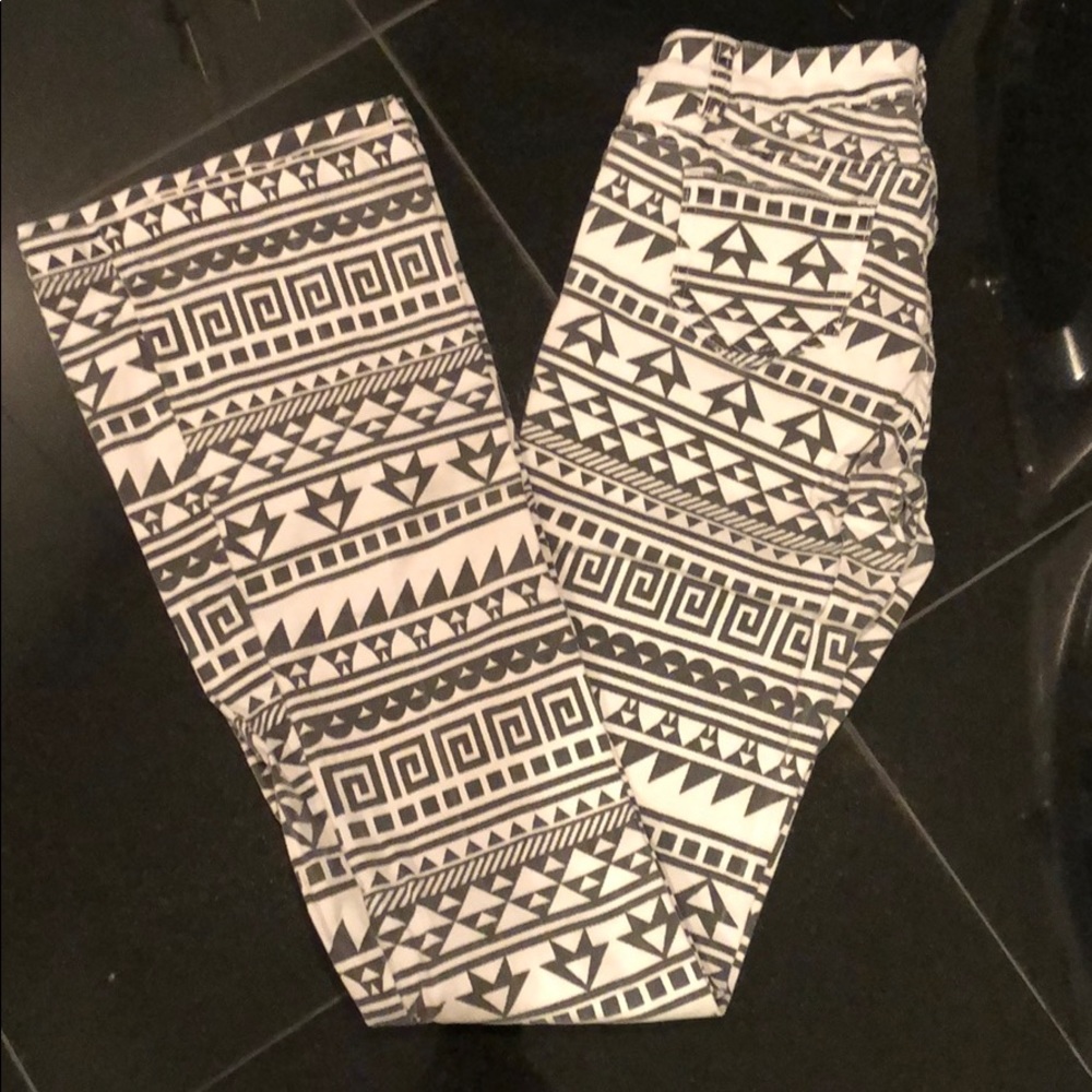 Ranch Dressn Aztec jeans